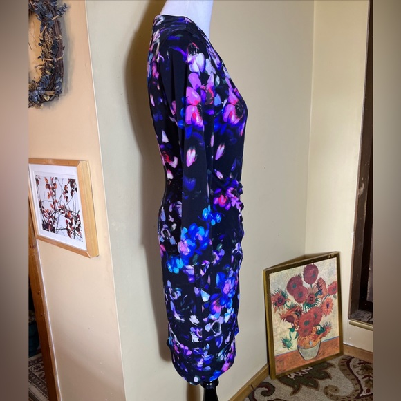 Vintage CACHE Size Large Floral Dress Keyhole Neck Gold Hardware Gathered Wrap - Picture 4 of 15